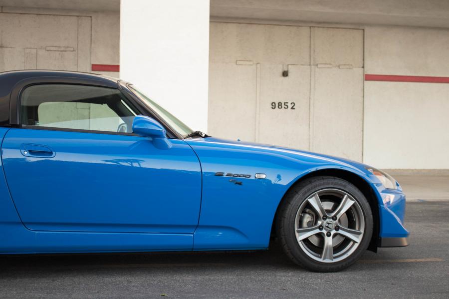 Детали экстерьера Honda S2000 CR (AP2) 2008 года  (фото 40 из 180)